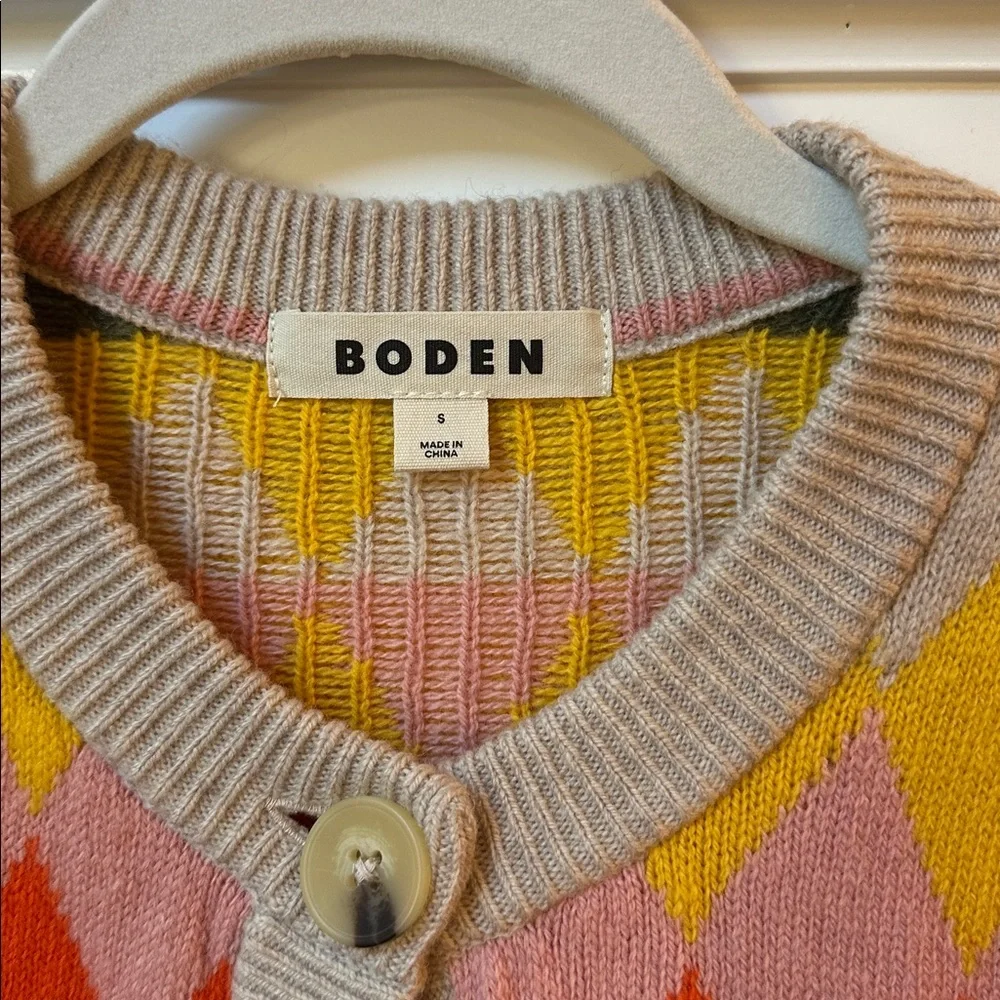 Like New Boden Patterned Cardigan Sweater, Small - Picture 2 of 3